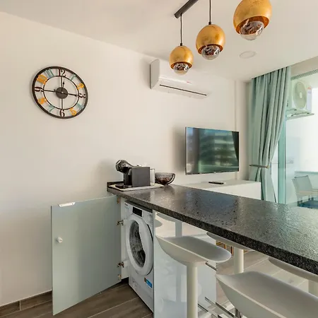 Chic & Stylish Near Yumbo Apartment *