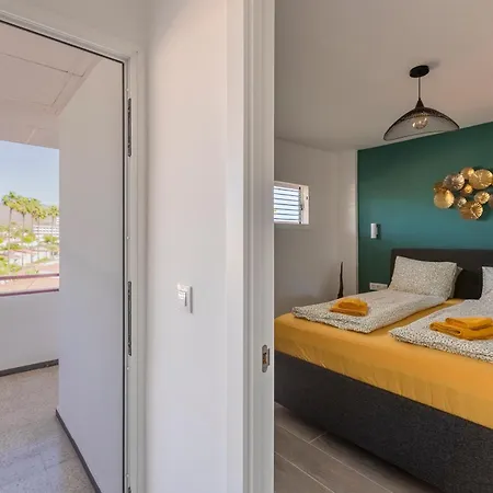 Апартаменты Chic & Stylish Near Yumbo Плайя-дель-Инглес