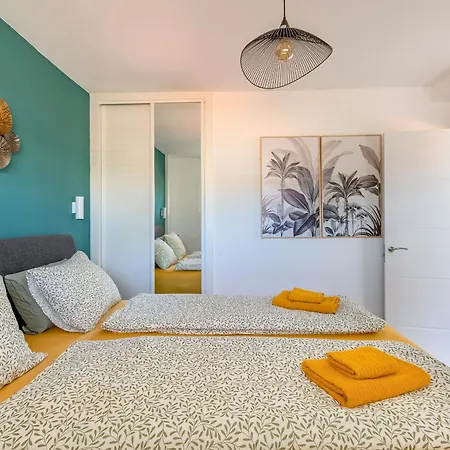 Apartment Chic & Stylish Near Yumbo