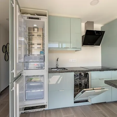 Chic & Stylish Near Yumbo * プラヤ・デル・イングレス