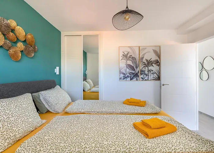 Apartman Chic & Stylish Near Yumbo