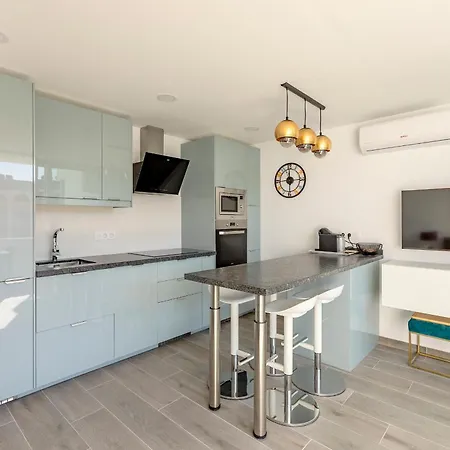 Apartment Chic & Stylish Near Yumbo Playa del Ingles (Gran Canaria)